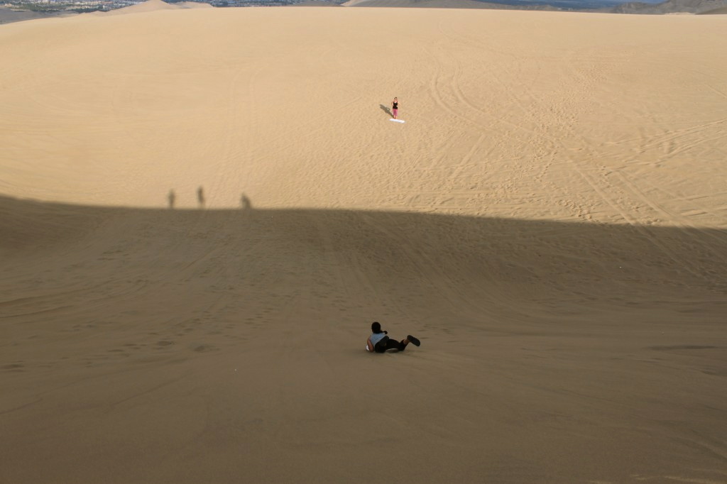 Sandboarding, Peru