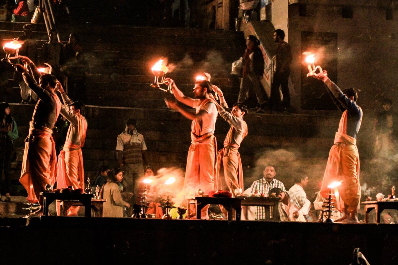 How To Attend The Spectacular Ganga Aarti Of Varanasi Adventurous Miriam 2079