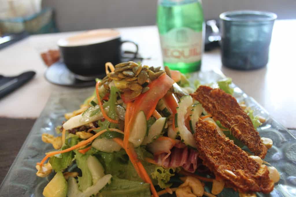 A guide to the healthy food in Ubud, Bali - Adventurous Miriam