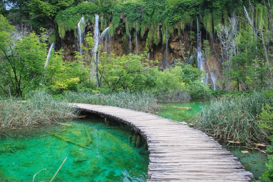 The ultimate guide to Plitvice Lakes