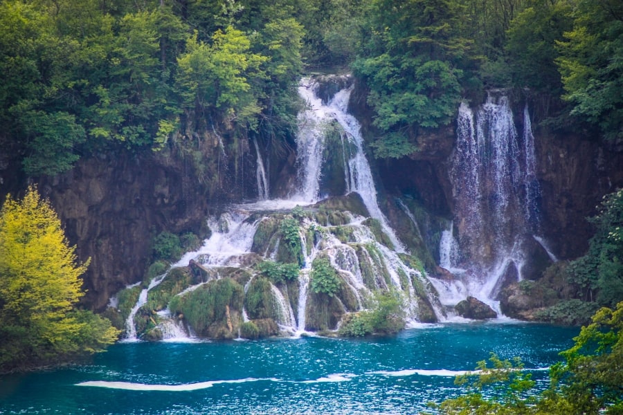 The ultimate guide to Plitvice Lakes