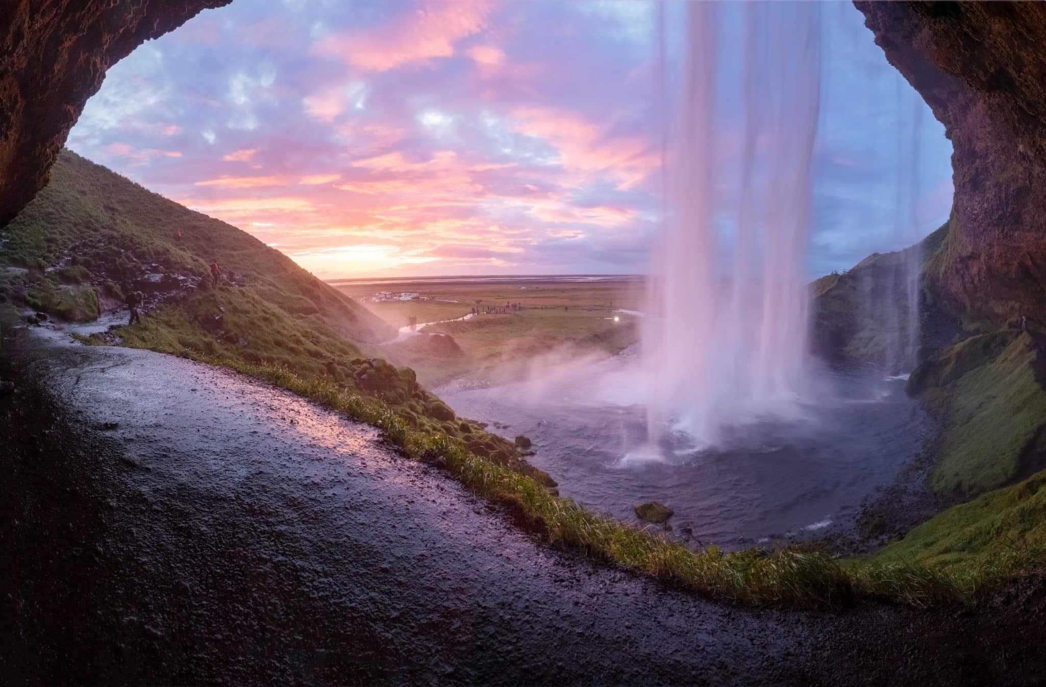7 absolute best waterfalls South Iceland
