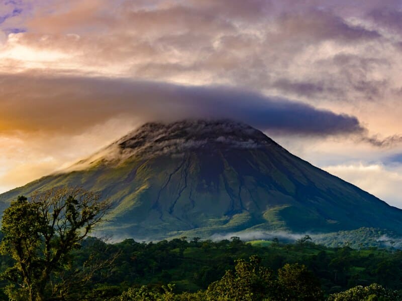 10 best Arenal Volcano tours you should try in 2024